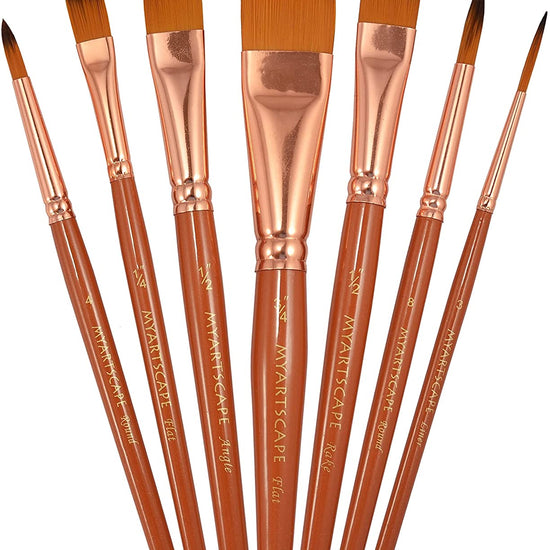 Master Your Art with the 7 Travel Brushes in This Set